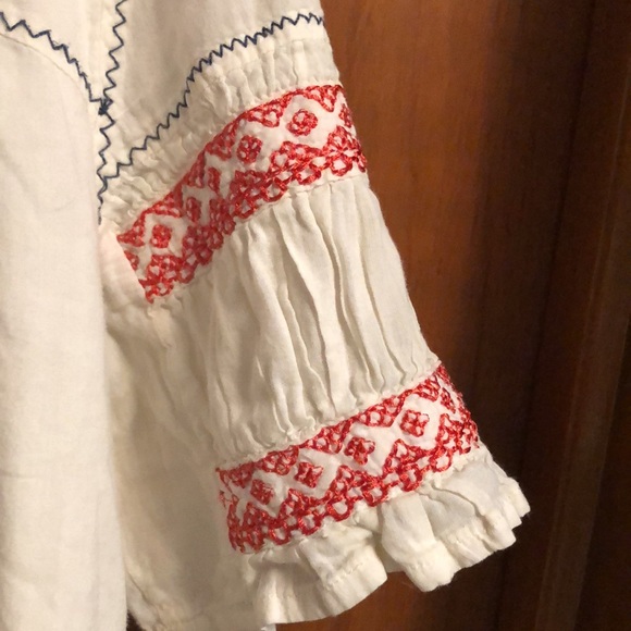 Sfera smocked boho dress in ecru with side pockets and embroidered details - Picture 11 of 14